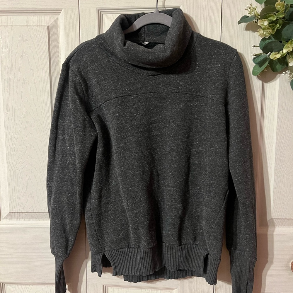 ALO Yoga Charcoal Gray Turtleneck Sweater